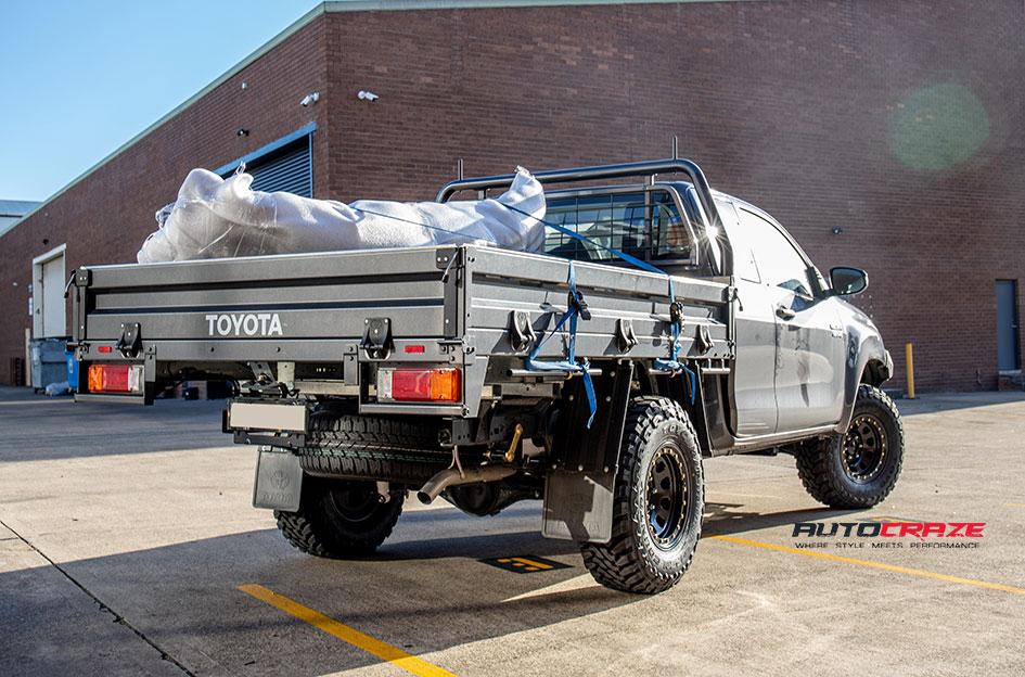 TOYOTA HILUX N80 4WD D LOCKER BLACK